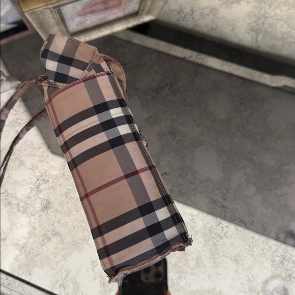 Burberry Plaid Umbrella with cover - Picture 4 of 4